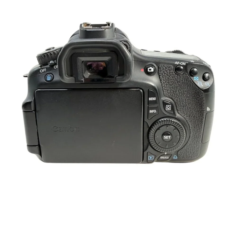 Canon EOS 60D 18.1MP Digital DSLR Camera - 2 Lenses - 3 Batteries - Tested/Works